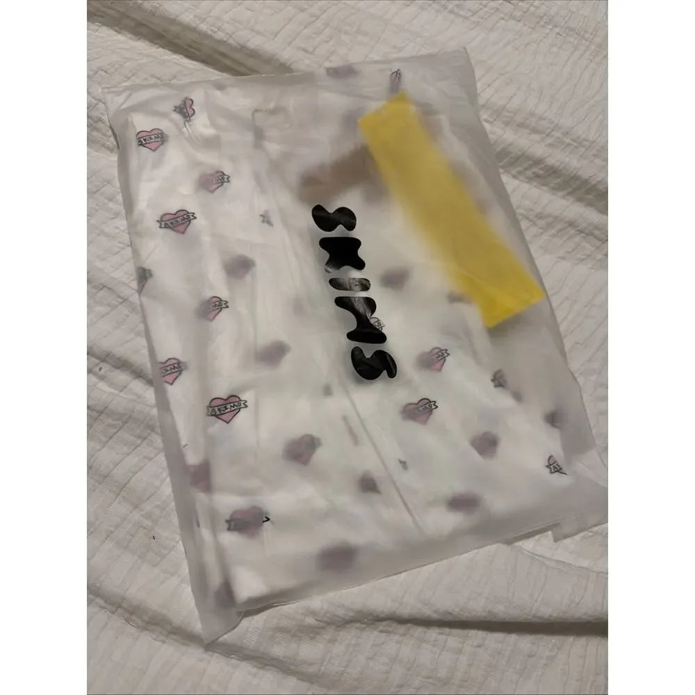 💕NWT SKIMS Sleep Unisex Long Sleeve Baby One Piece White Logo Hearts 24 months
